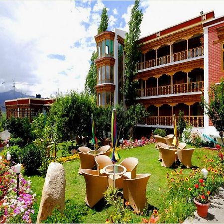 Hotel Royal Palace - Leh Ngoại thất bức ảnh