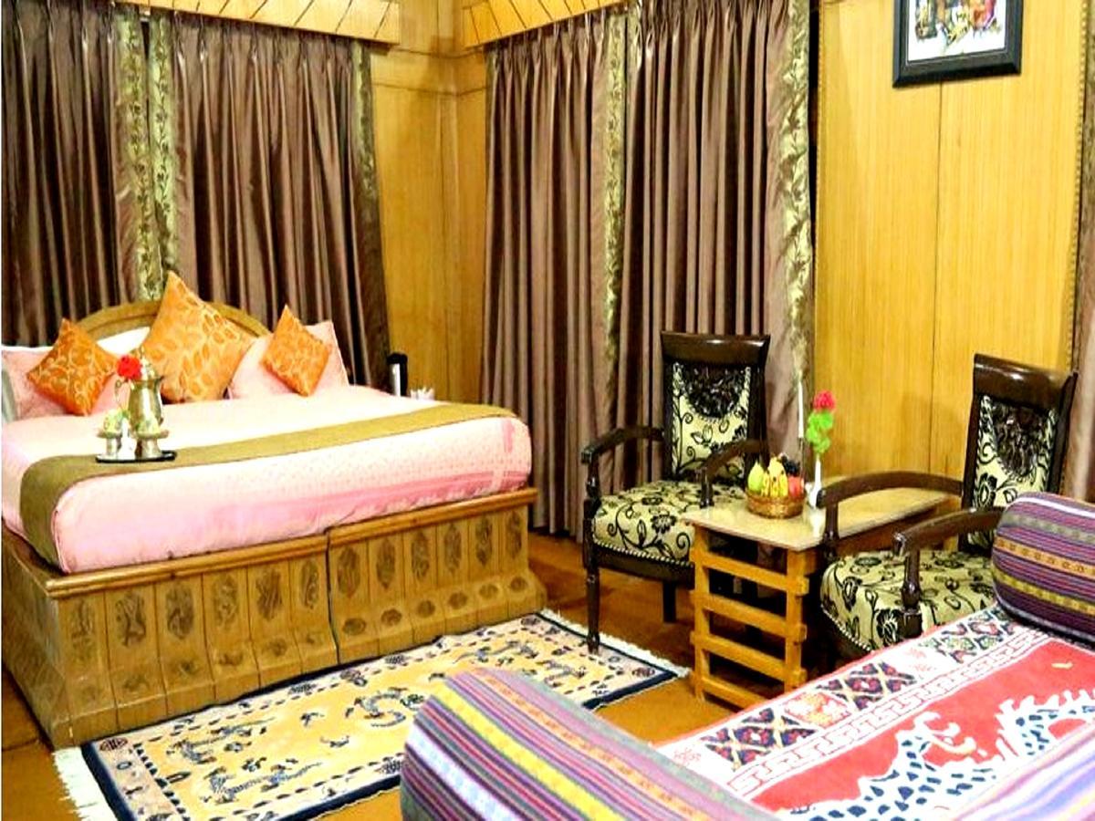 Hotel Royal Palace - Leh Ngoại thất bức ảnh