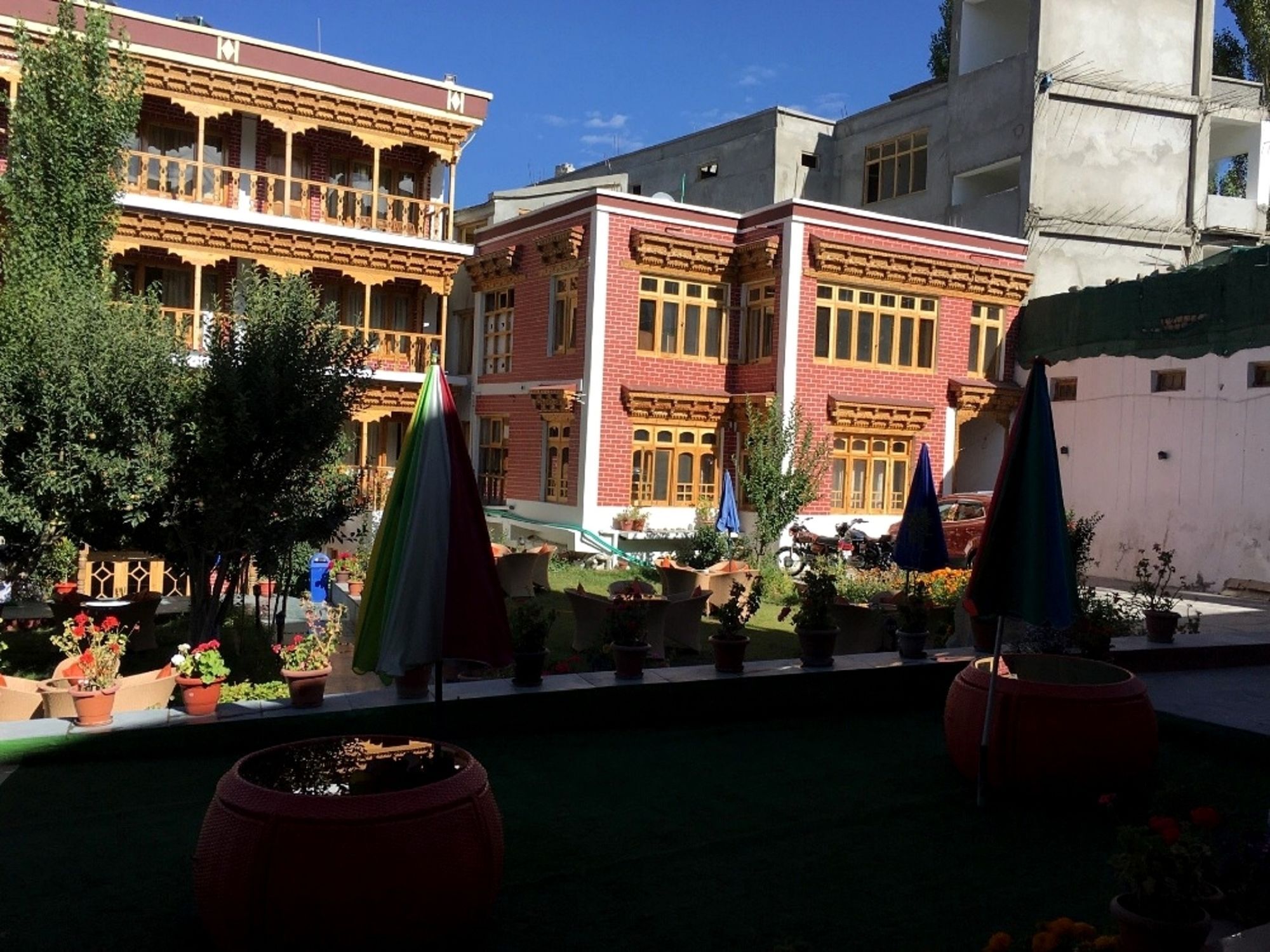 Hotel Royal Palace - Leh Ngoại thất bức ảnh