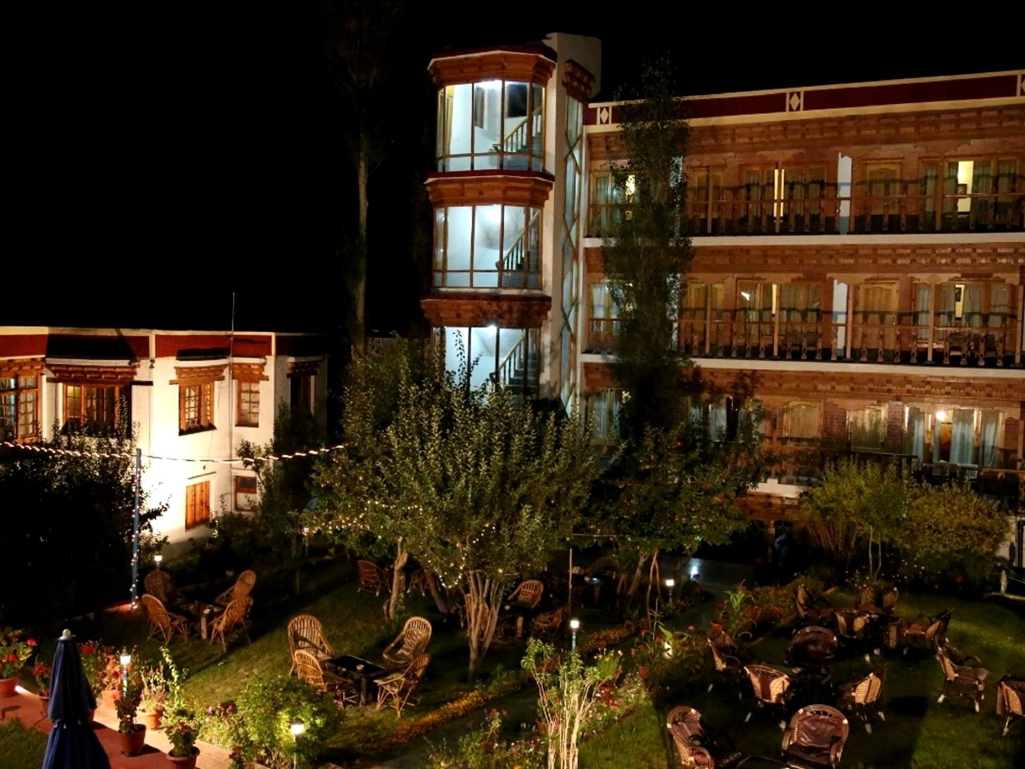 Hotel Royal Palace - Leh Ngoại thất bức ảnh